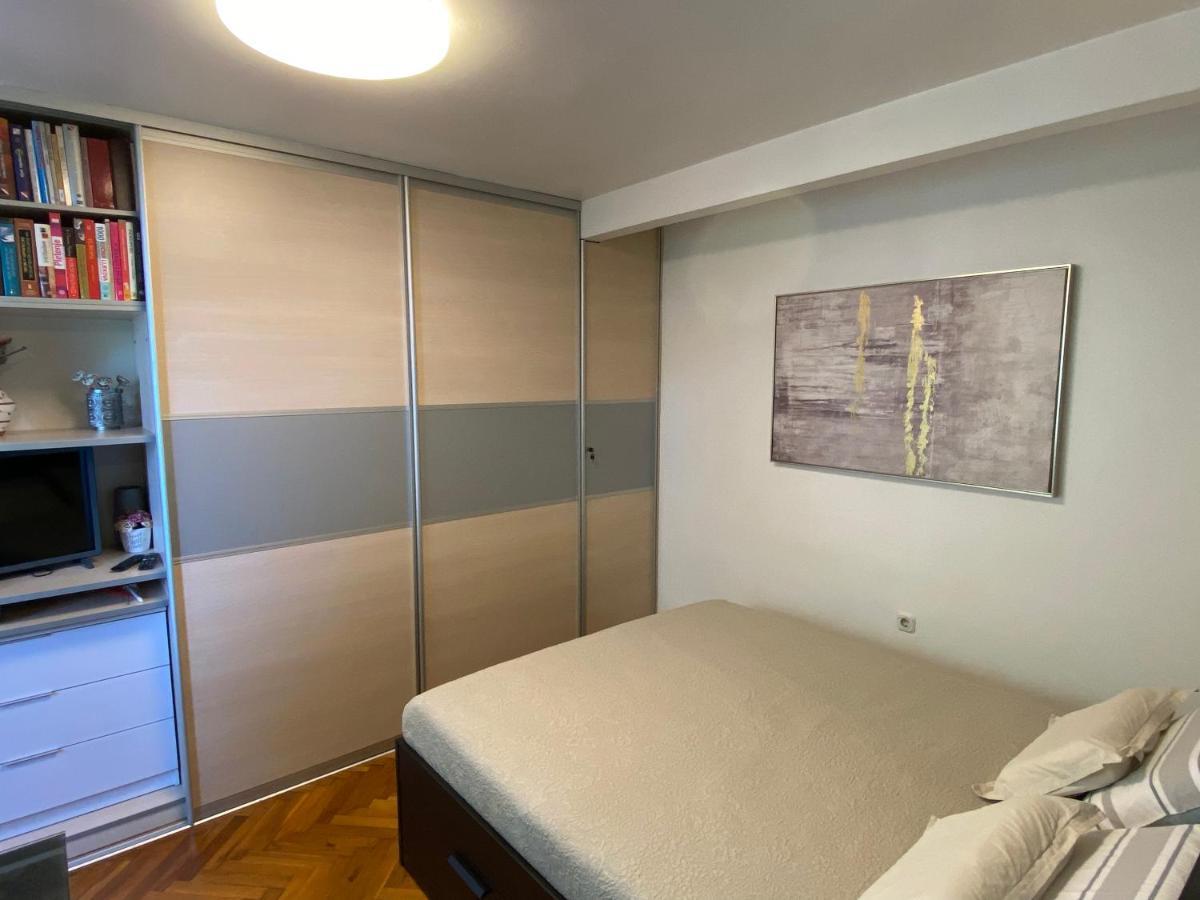 Ena, Strict Center, Sea View Apartment