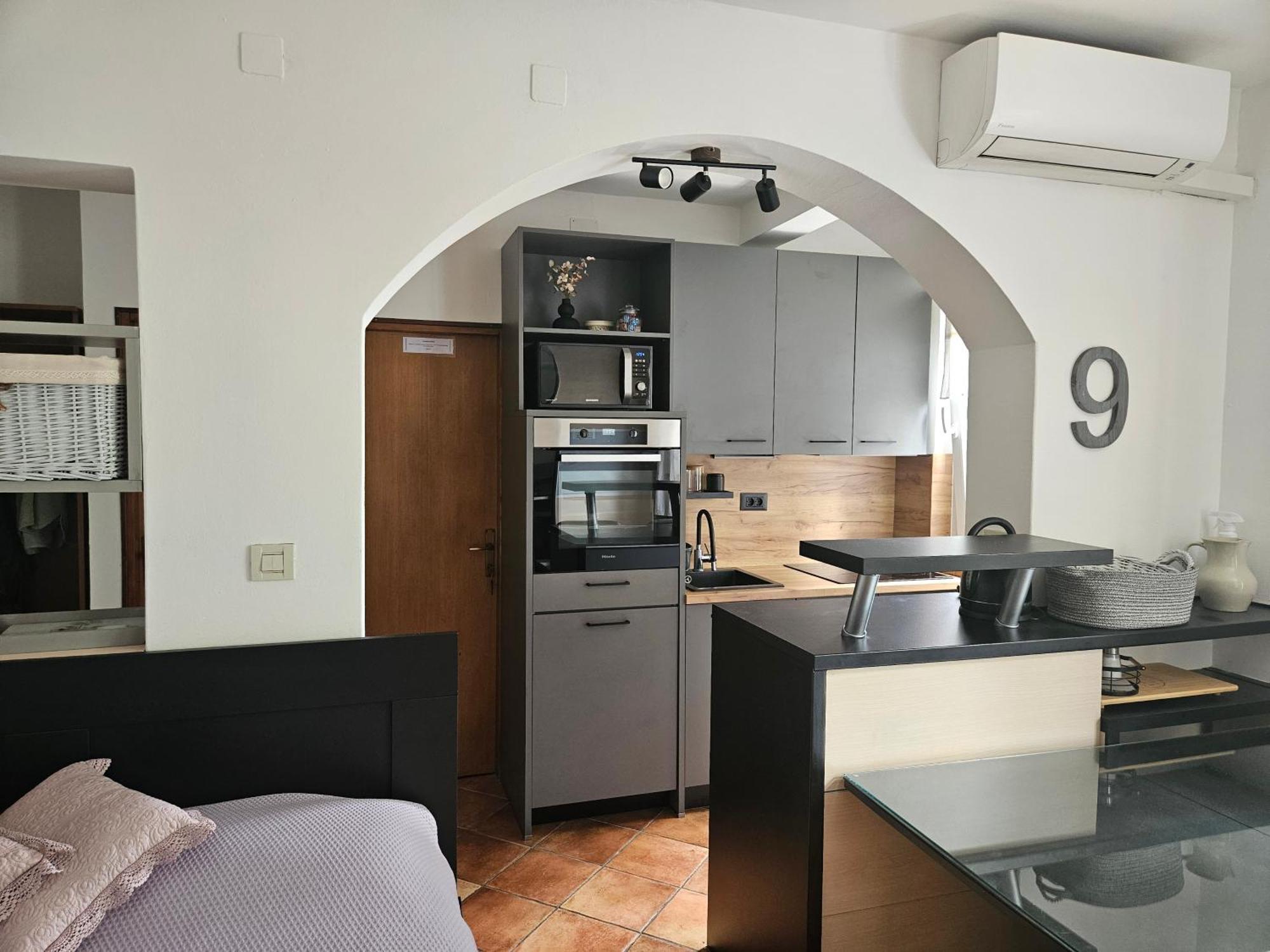 Ena, Strict Center, Sea View Apartment Opatija